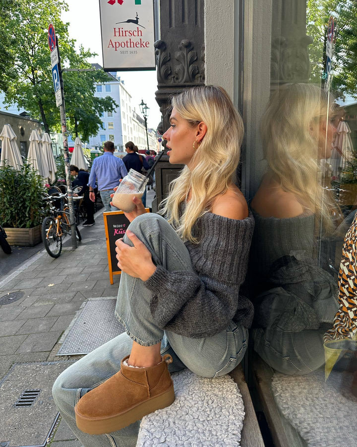 Soof - Cozy Off-Shoulder Sweater